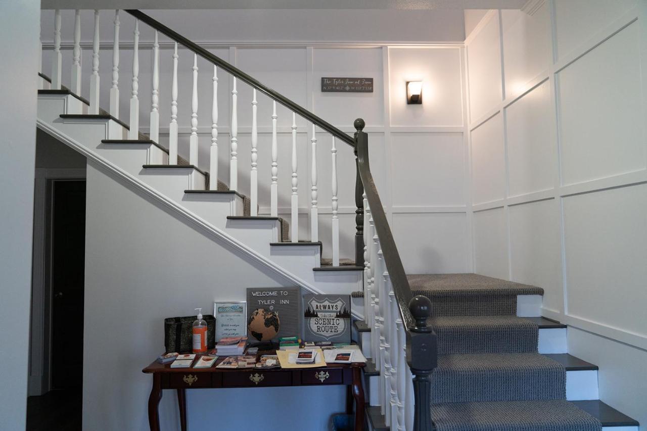 Tyler Inn At Zion Rockville ภายนอก รูปภาพ